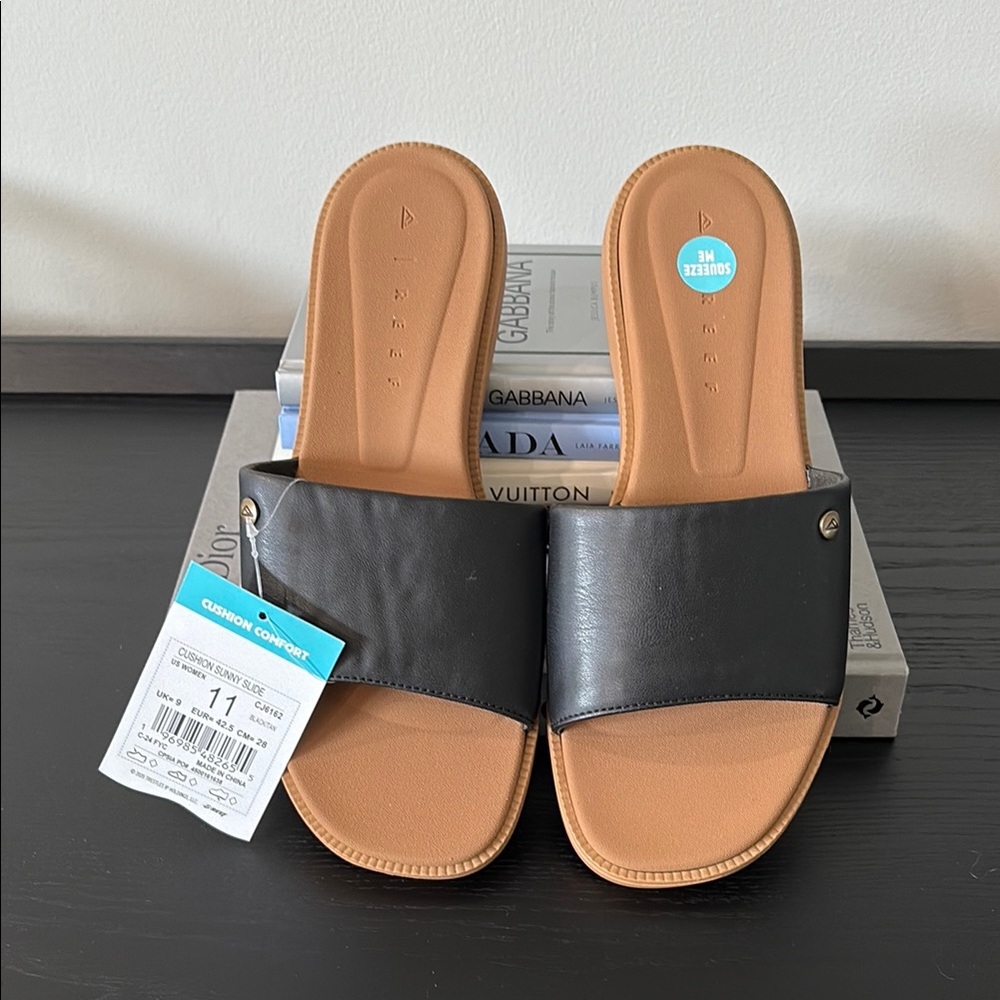 Reef cushion Sunny slide size 11